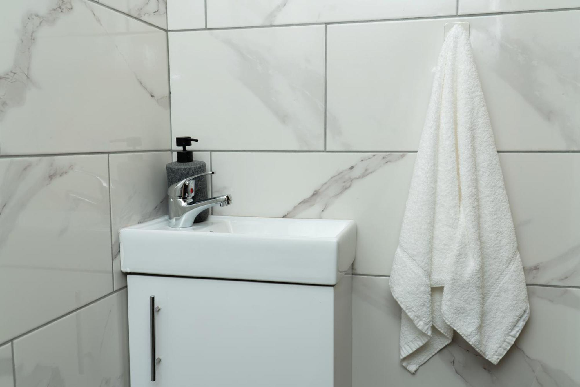 Double Bedroom Near Etihad And Coop Live With Free Parking, Shared Kitchen & Bathroom - Including Free 1-Hour Early Check-In Or Late Check-Out For Bookings Until July Манчестер Екстер'єр фото